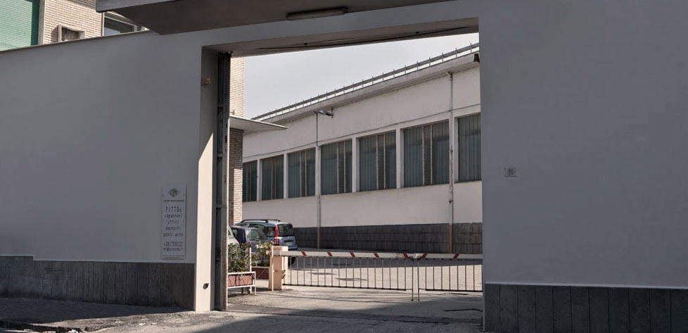COMO / centro polifunzionale / entrata